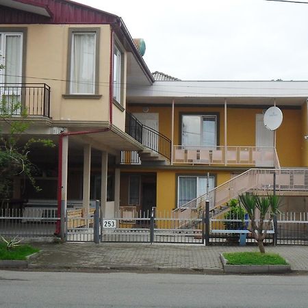 Guest House Nika Kobuleti Exterior photo