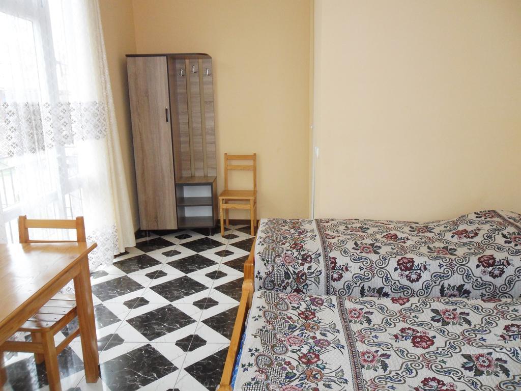 Guest House Nika Kobuleti Exterior photo