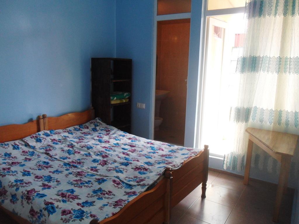 Guest House Nika Kobuleti Exterior photo