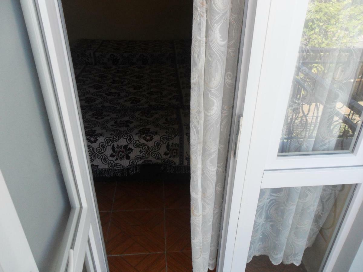 Guest House Nika Kobuleti Exterior photo